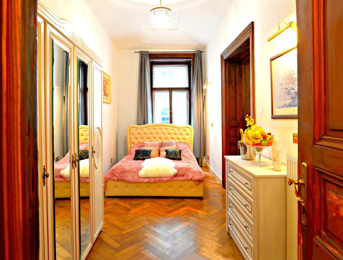 Magnificent King Suite Prága Kültér fotó